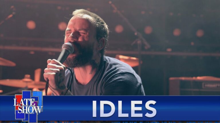 IDLES „Crawl!“ (The Late Show with Stephen Colbert)